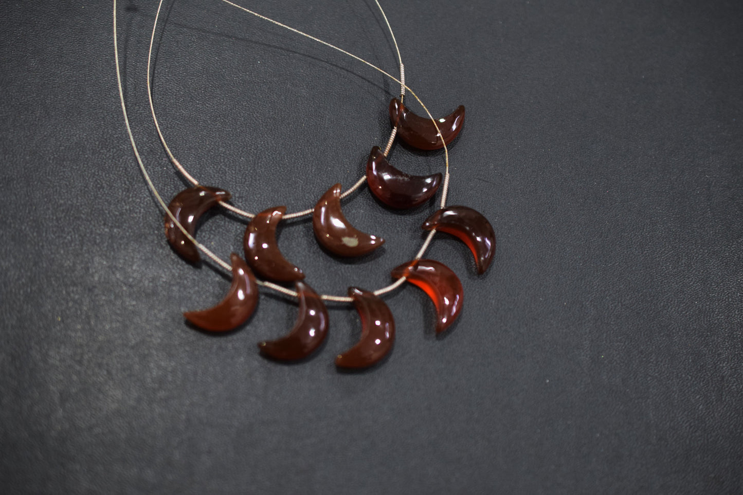 5 Pieces Dark Color Carnelian Smooth Crescent Half Moon Shape Briolettes , Sold By Strand , 8x18 - 9x18 mm , 17372