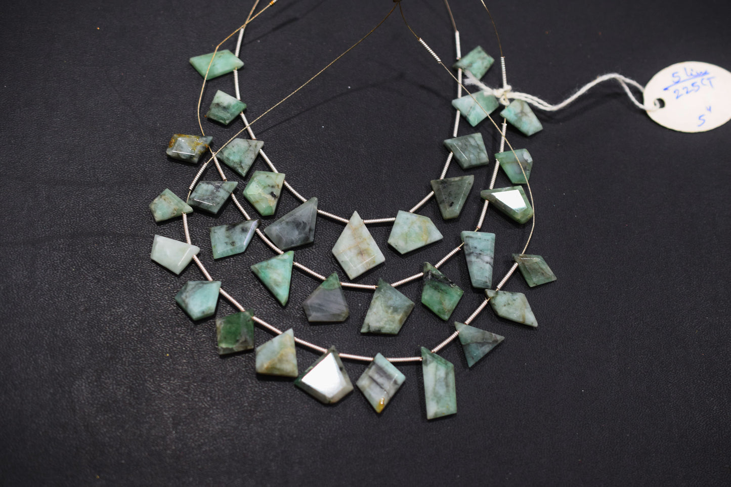 11 Pieces Sakota Emerald Crown Cut Tablets Geometrical Shape Briolettes , Sold By Strand , 7x10 - 11x14 mm , 17385