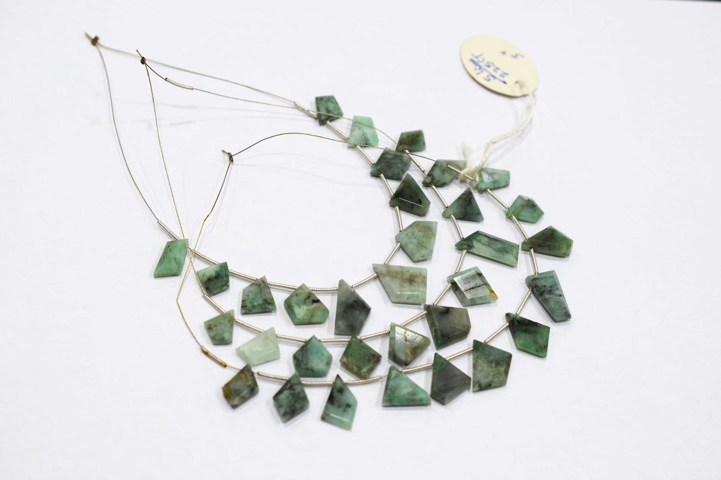 11 Pieces Sakota Emerald Crown Cut Tablets Geometrical Shape Briolettes , Sold By Strand , 7x10 - 11x14 mm , 17385