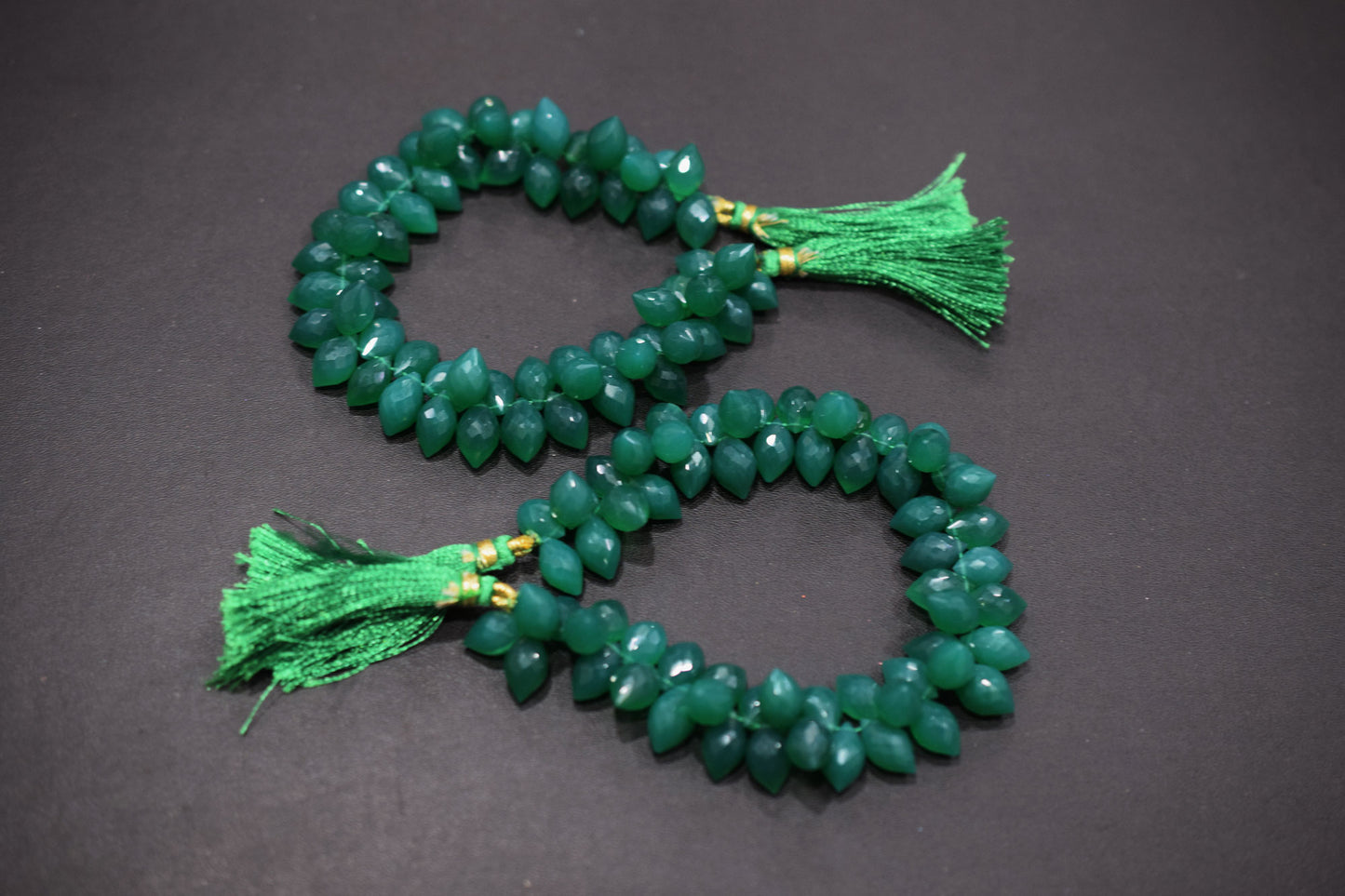 Natural Green Onyx Dew Drops Shape Beads , Sold By Strand , 7x11 - 7x12 mm , 8 Inches , 18339