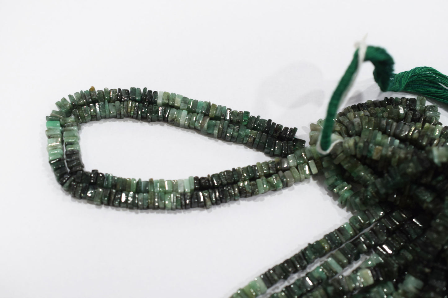 Natural Sakota Emerald Heishi Square Beads , Sold By Strand , 5x5 - 5.50x5.50 mm , 16 Inches , 18777