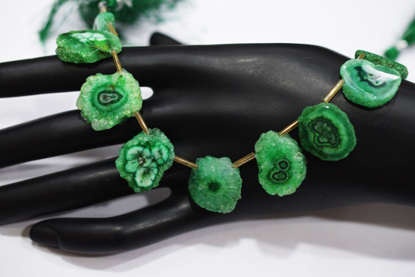 Green Color Druzy Nuggets Shape Briolettes , Sold By Strand , 15x18 - 18x21 mm , 8" , 20645
