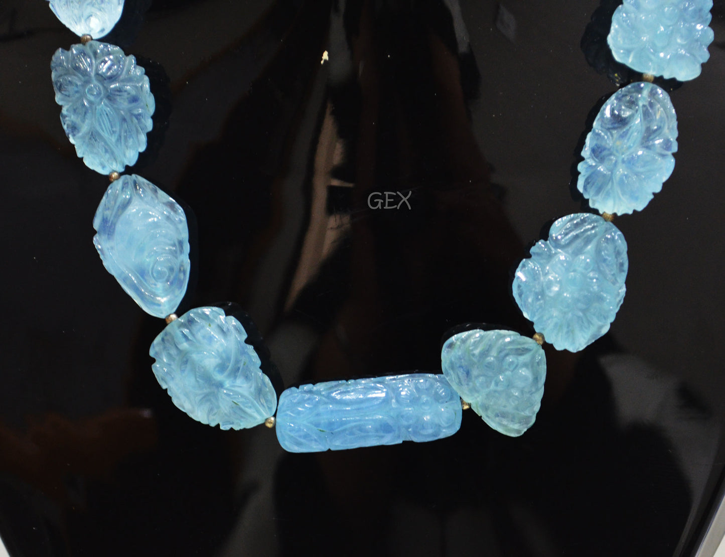 Aquamarine Carved Nuggets Shape Necklace , Aquamarine 1 Line Necklace 15 Inches Long With Adjustable Tussle , 8x16 - 21x31 mm , 31886