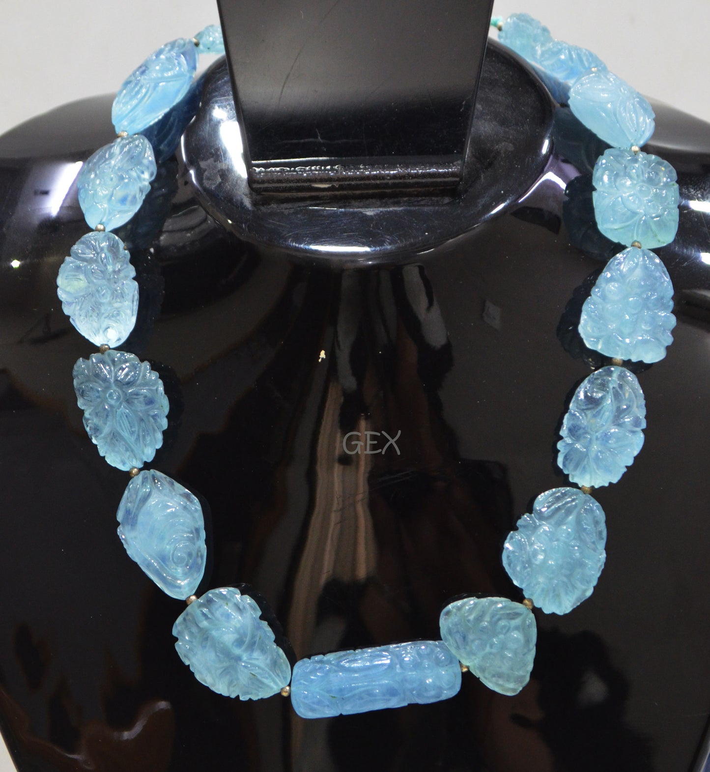Aquamarine Carved Nuggets Shape Necklace , Aquamarine 1 Line Necklace 15 Inches Long With Adjustable Tussle , 8x16 - 21x31 mm , 31886