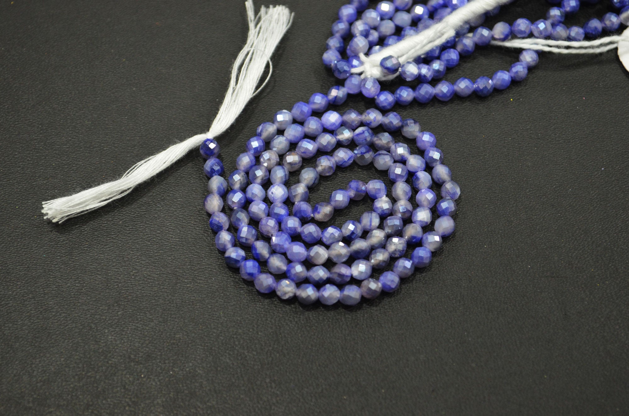 Shaded Sapphire Colored Moonstone Round Shape Beads , Sold By Strand , 16 Inches , 4 mm , 32385