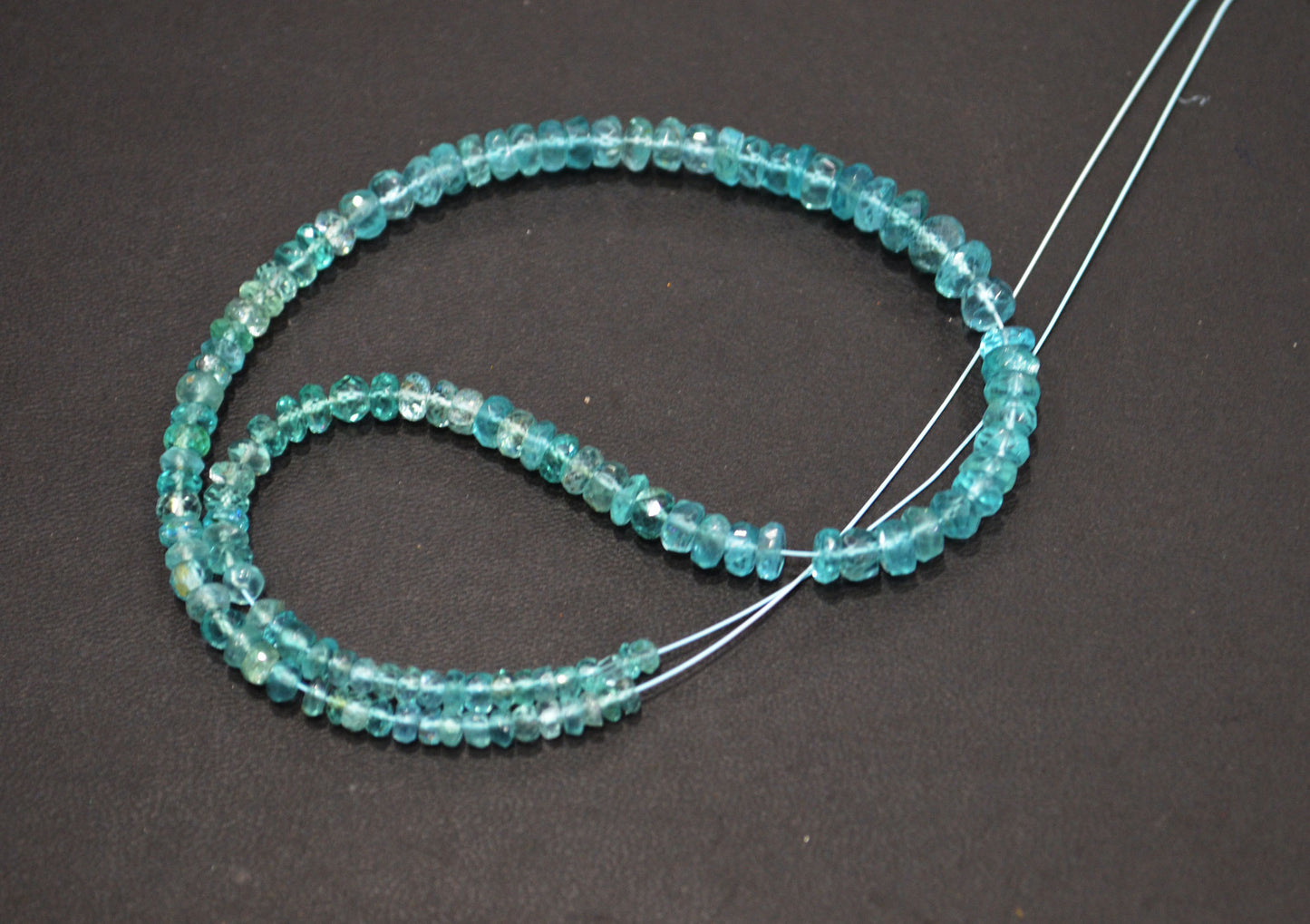 Sky Apatite Faceted Rondelle Shape Beads , 11 Inches , 3.25 - 5.75 mm , 32402