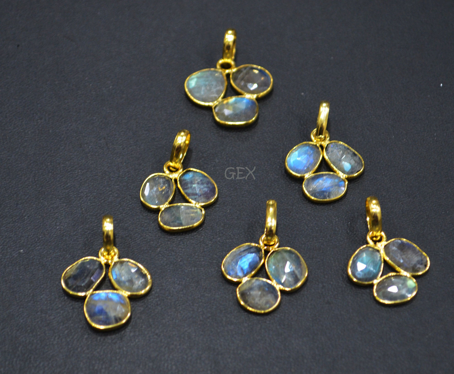 Natural Labradorite Faceted Clover Pendant , Natural Labradorite Bezel Charm Pendant , Sold By Piece , 19 - 20 mm , R-030