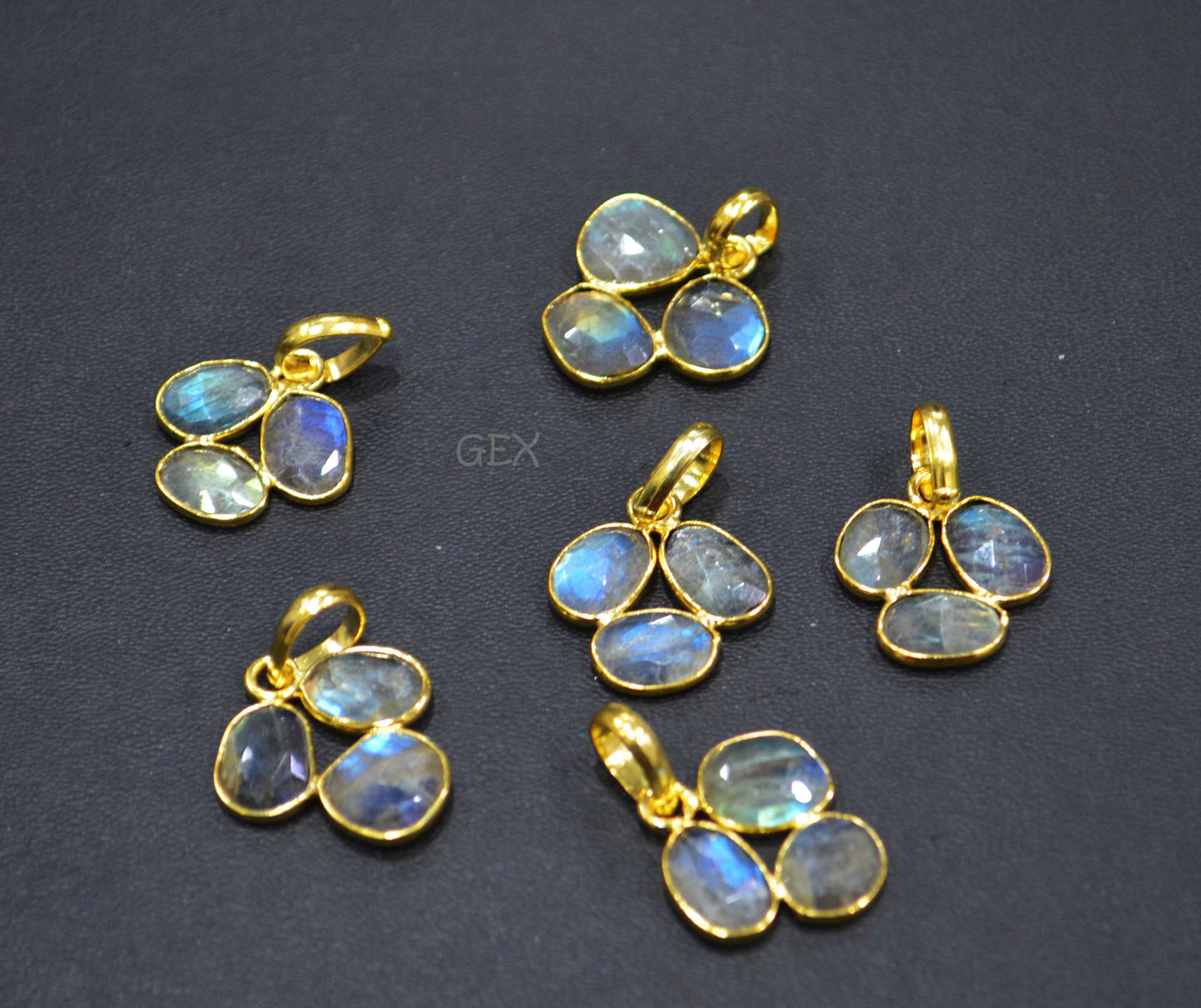 Natural Labradorite Faceted Clover Pendant , Natural Labradorite Bezel Charm Pendant , Sold By Piece , 19 - 20 mm , R-030