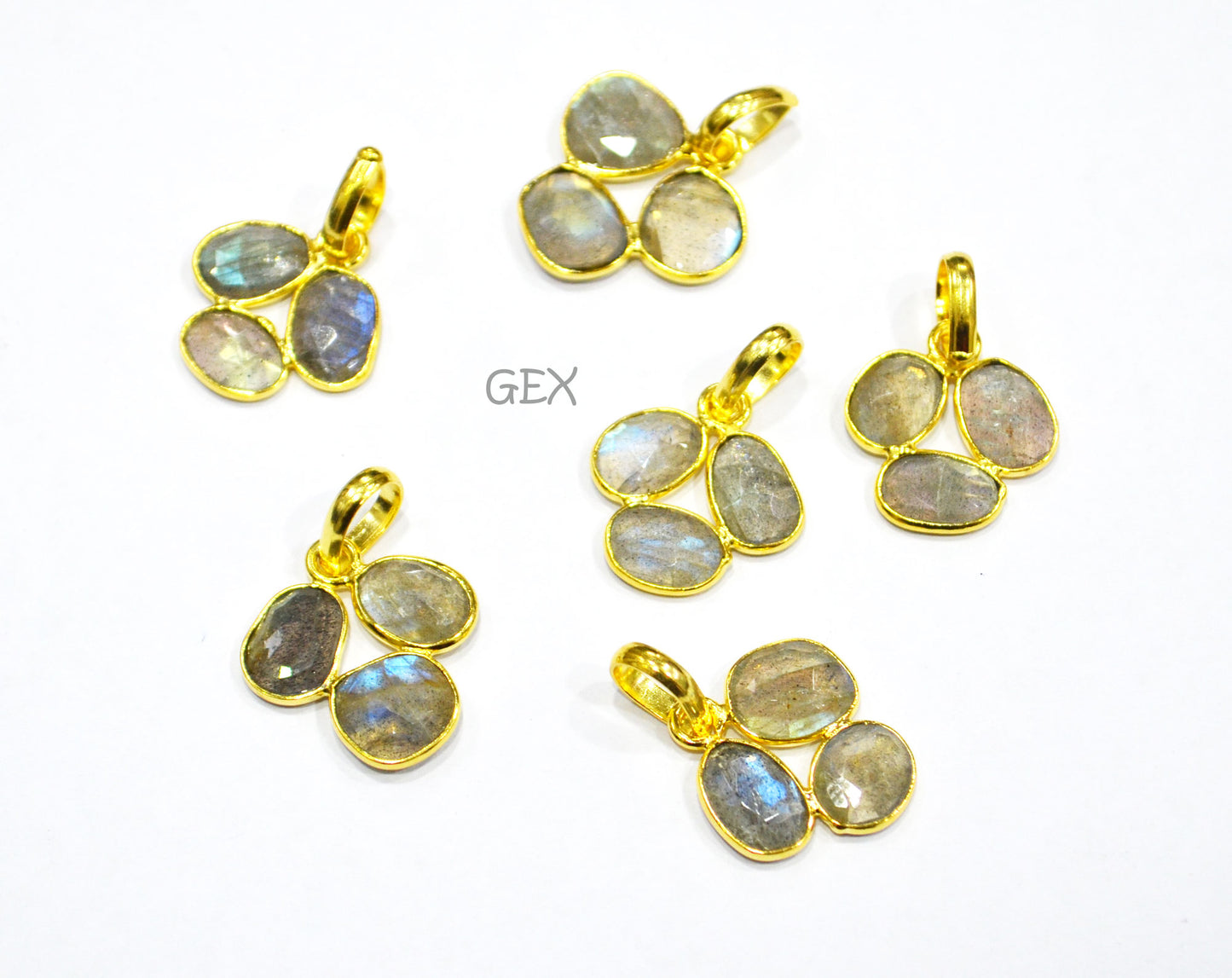 Natural Labradorite Faceted Clover Pendant , Natural Labradorite Bezel Charm Pendant , Sold By Piece , 19 - 20 mm , R-030