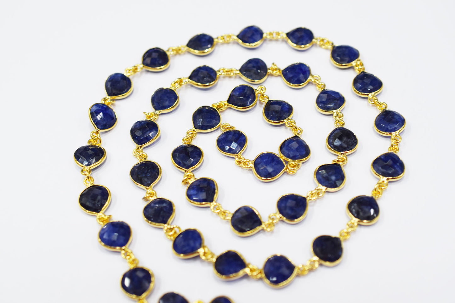 Dyed Sapphire Beryl Faceted Heart Shape Connector Chain , 10 mm , RB-6547