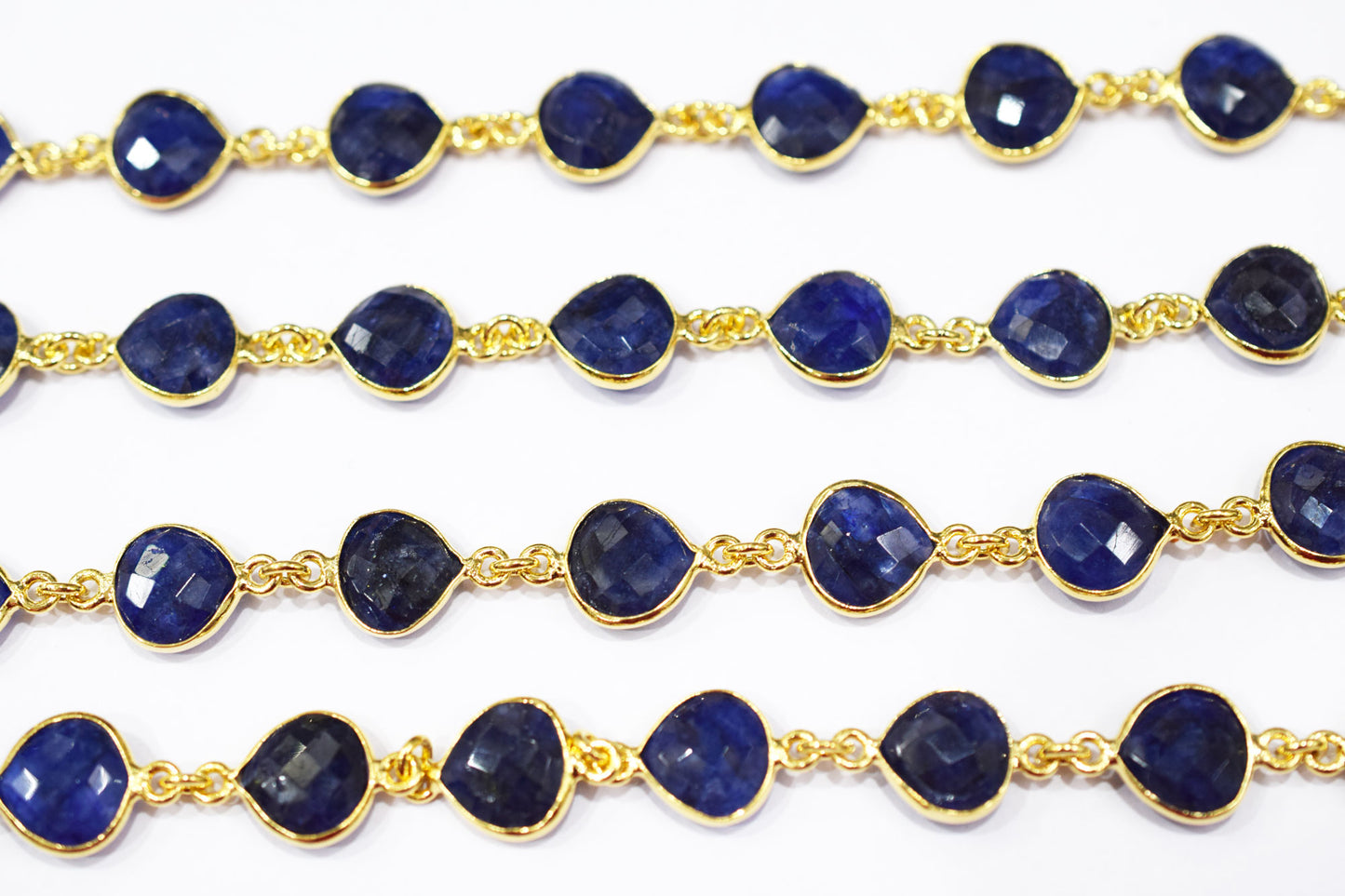 Dyed Sapphire Beryl Faceted Heart Shape Connector Chain , 10 mm , RB-6547