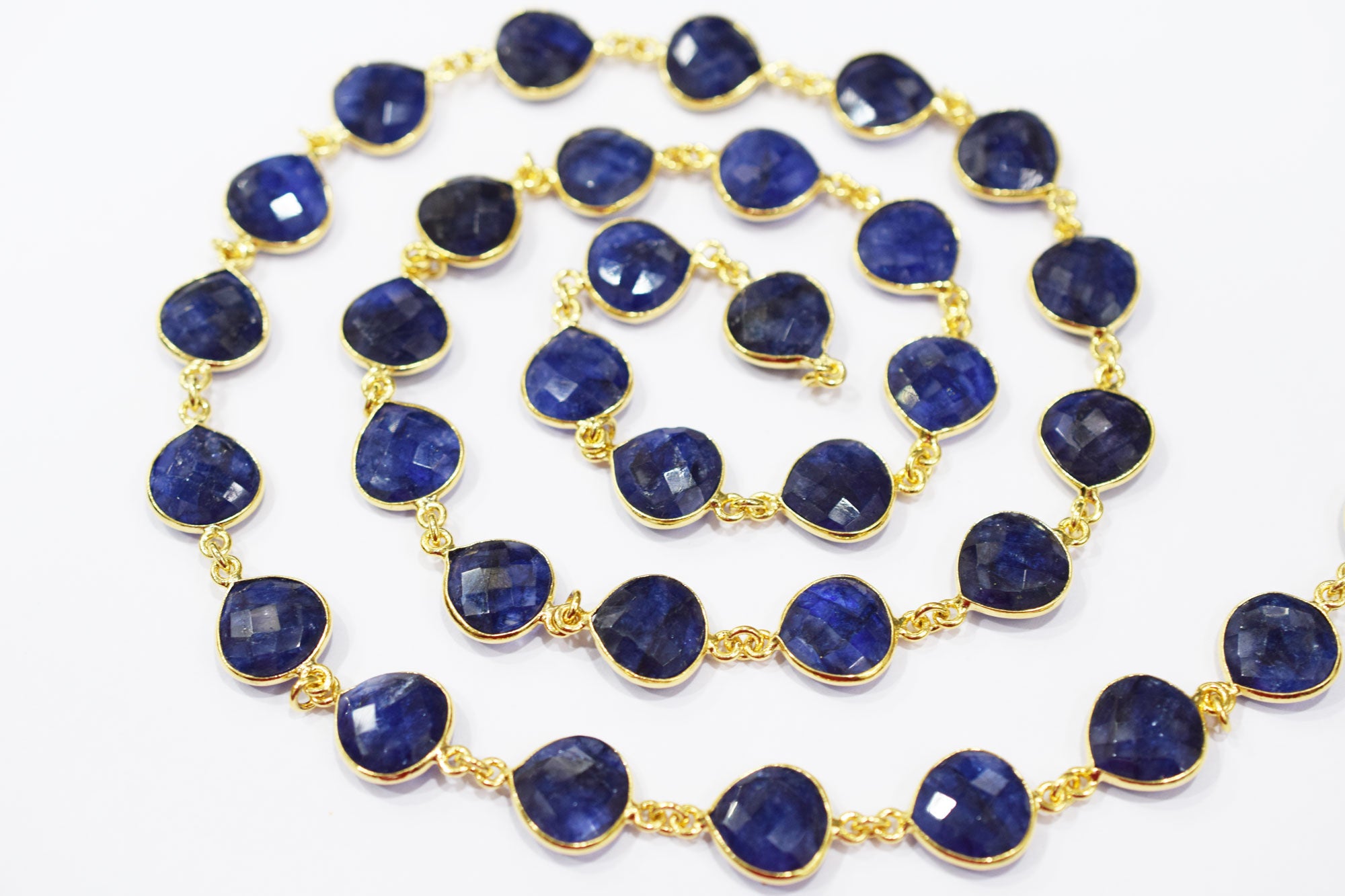 Dyed Sapphire Beryl Faceted Heart Shape Connector Chain , 13 mm , RB-6548