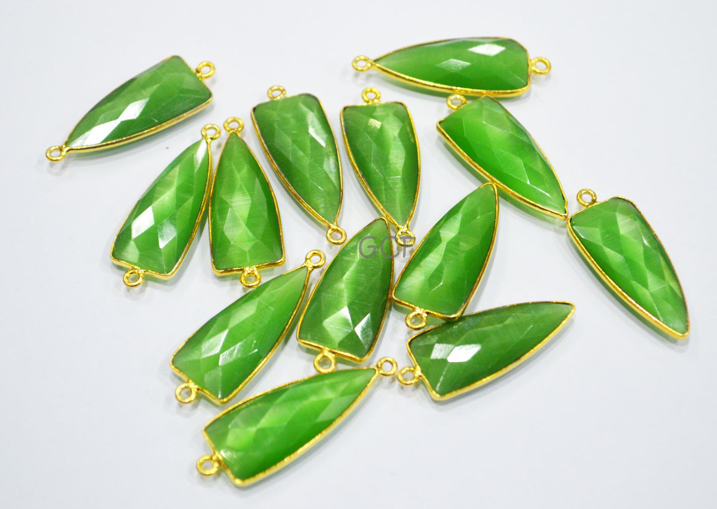 Green Color Hydro Glass Faceted Connector , Green Color Hydro Glass Arrowhead Shape Connector , Sold By Piece , 13x29 mm , RB-6954