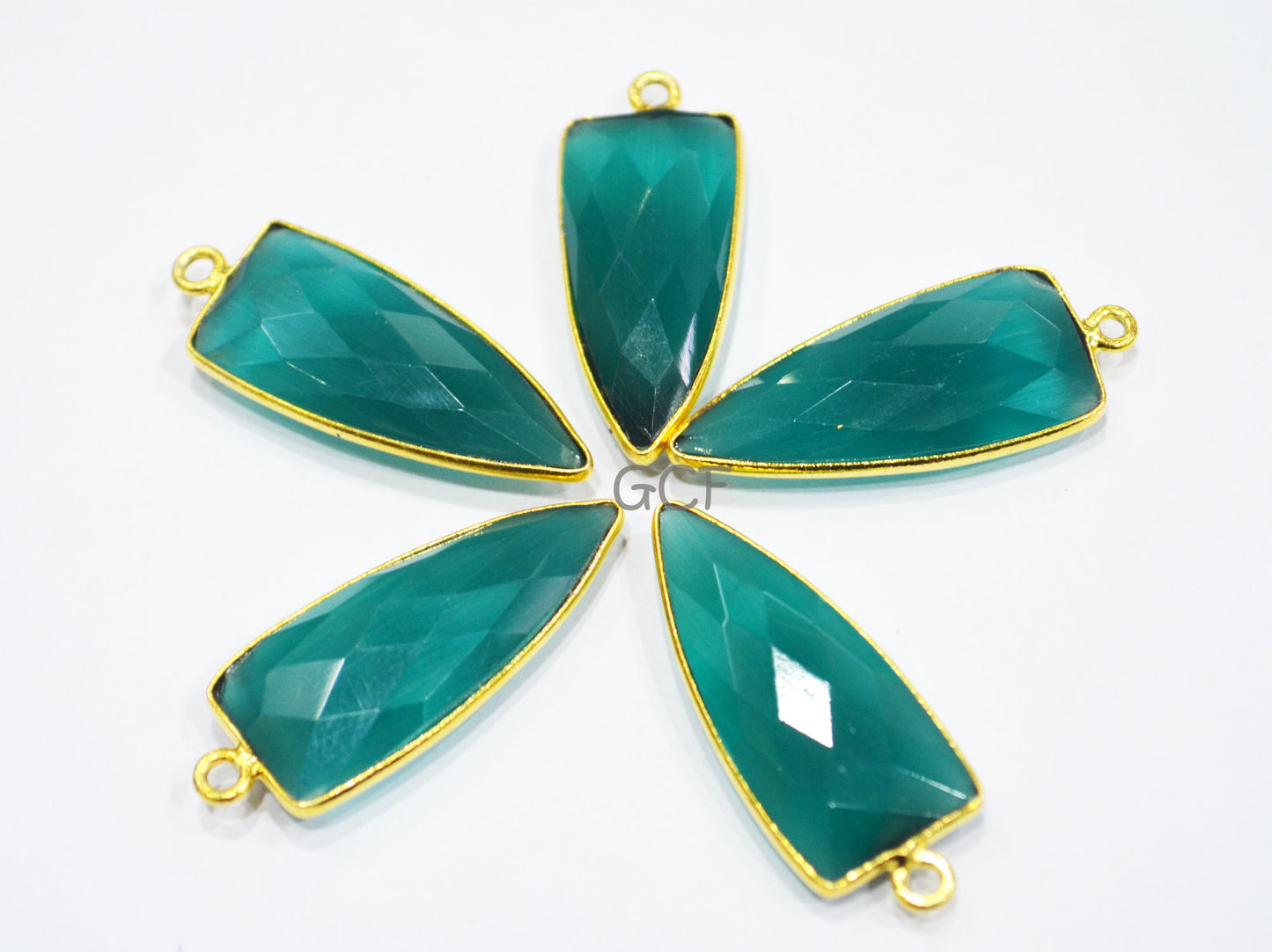 Green Onyx Hydro Glass Faceted Connector , Green Onyx Color Hydro Glass Arrowhead Shape Connector , Sold By Piece , 13x29 mm , RB-6955