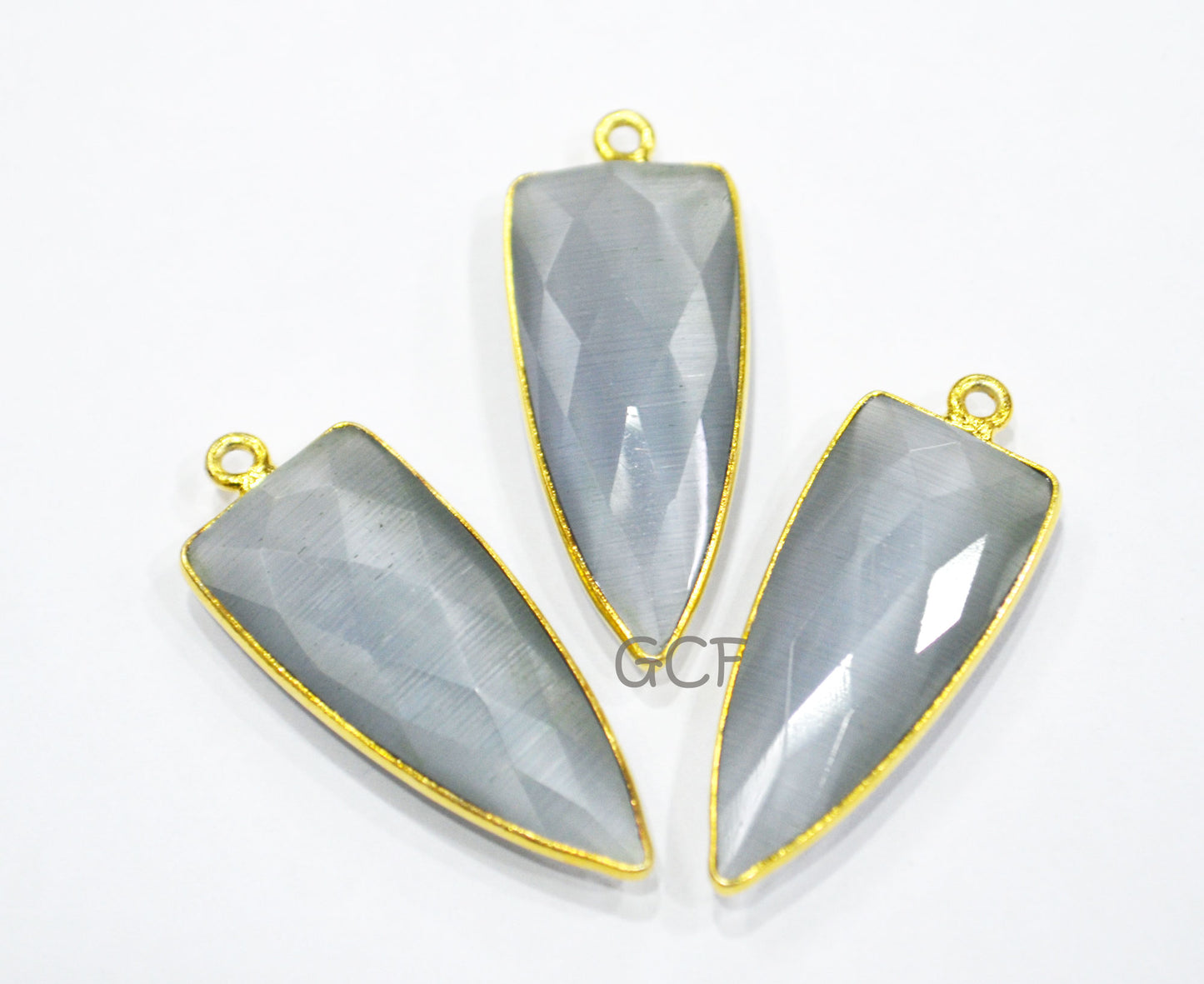 Gray Color Hydro Glass Faceted Connector , Gray Color Hydro Glass Arrowhead Shape Connector , Sold By Piece , 13x29 mm , RB-6956