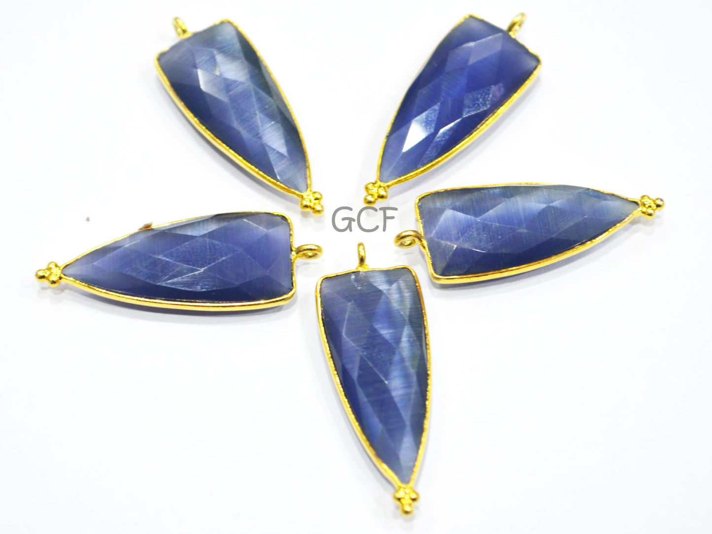 Violet Hydro Glass Faceted Single Bail Connector , Violet Color Hydro Glass Arrowhead Shape Connector , Sold By Piece , 13x29 mm , RB-6962