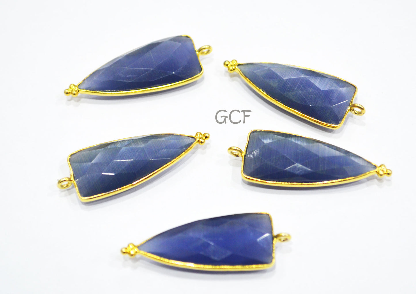 Violet Hydro Glass Faceted Single Bail Connector , Violet Color Hydro Glass Arrowhead Shape Connector , Sold By Piece , 13x29 mm , RB-6962