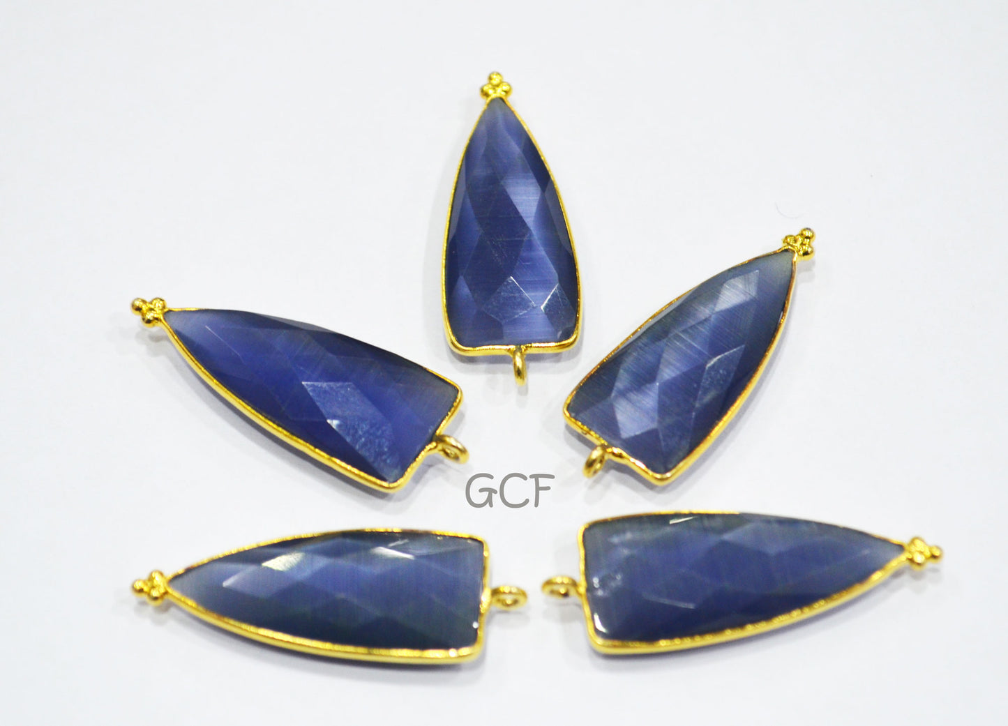 Violet Hydro Glass Faceted Single Bail Connector , Violet Color Hydro Glass Arrowhead Shape Connector , Sold By Piece , 13x29 mm , RB-6962
