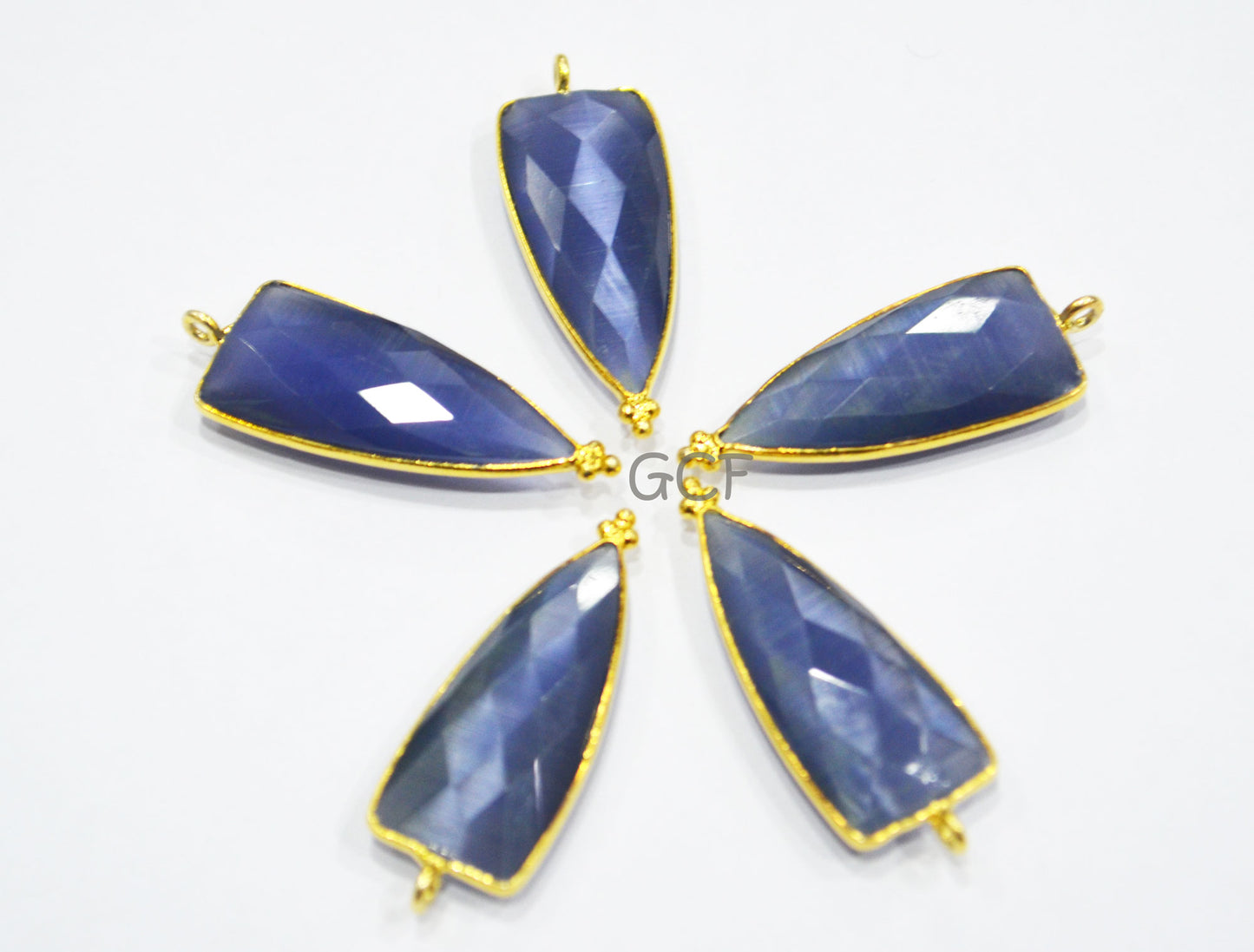 Violet Hydro Glass Faceted Single Bail Connector , Violet Color Hydro Glass Arrowhead Shape Connector , Sold By Piece , 13x29 mm , RB-6962