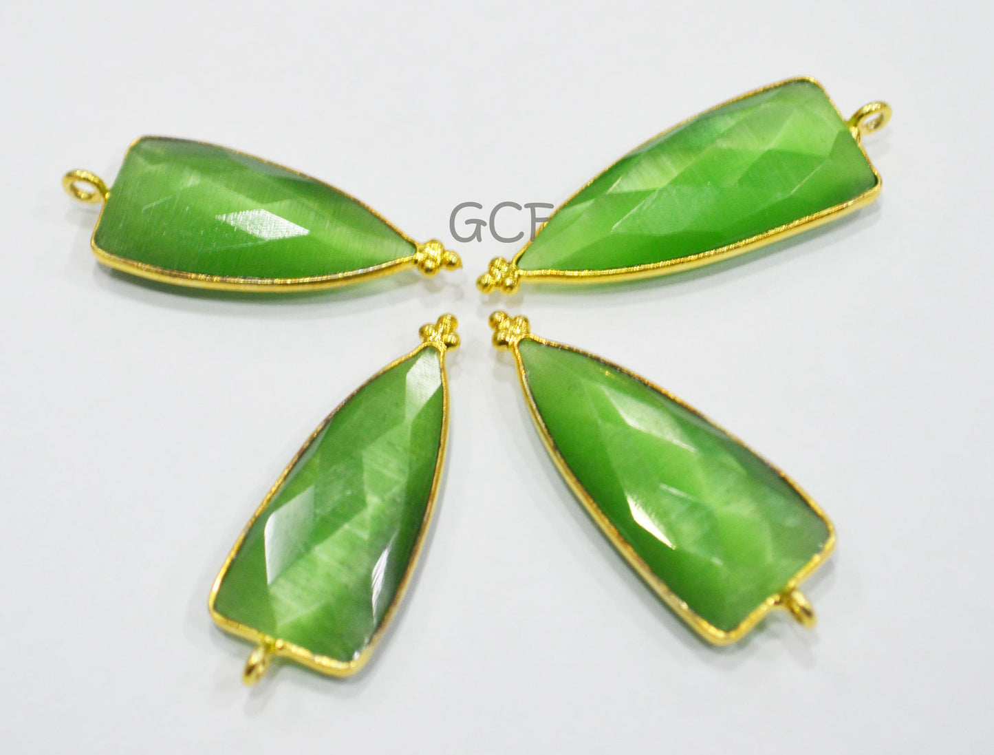 Green Color Hydro Glass Faceted Single Bail Connector , Green Color Hydro Glass Arrowhead Shape Connector ,Sold By Piece , 13x29 mm ,RB-6963