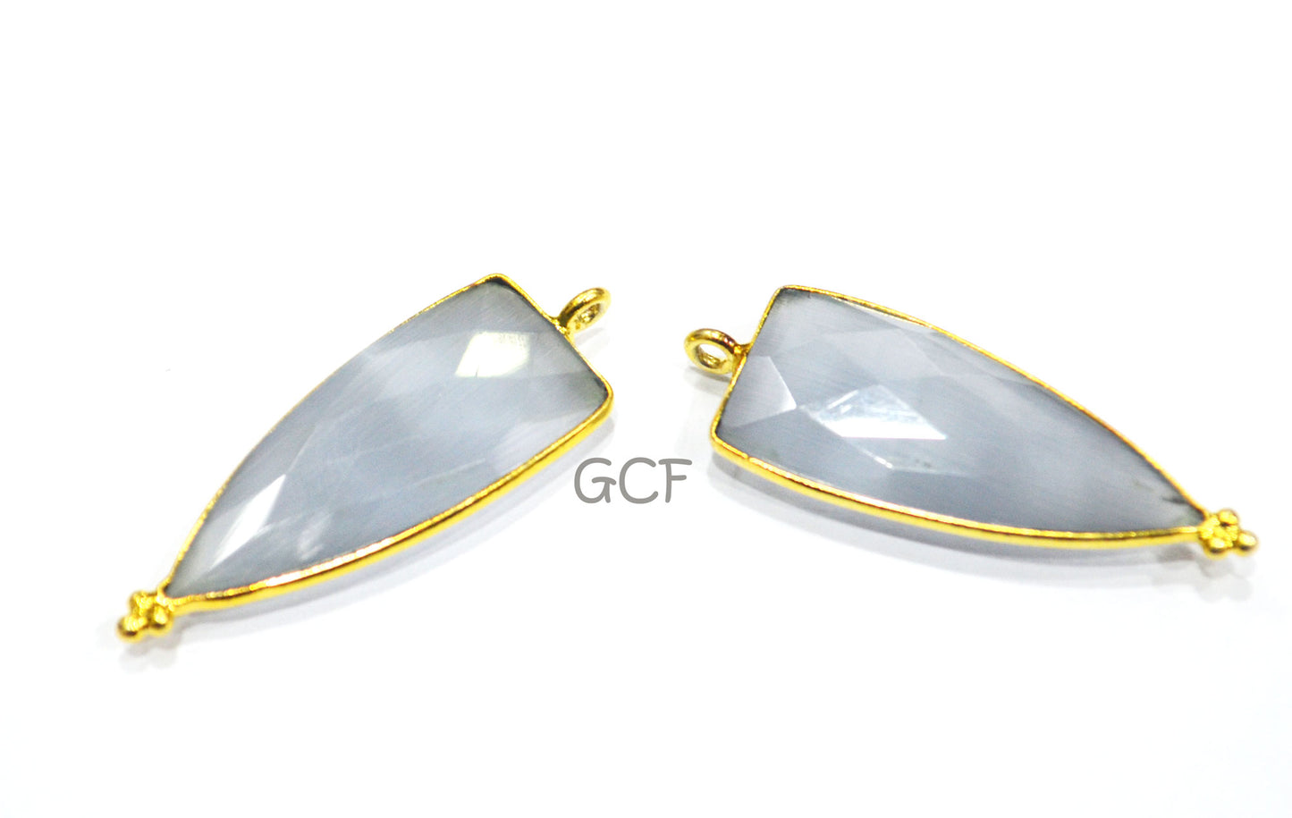 Gray Color Hydro Glass Faceted Single Bail Connector , Gray Color Hydro Glass Arrowhead Shape Connector , Sold By Piece , 13x29 mm , RB-6966