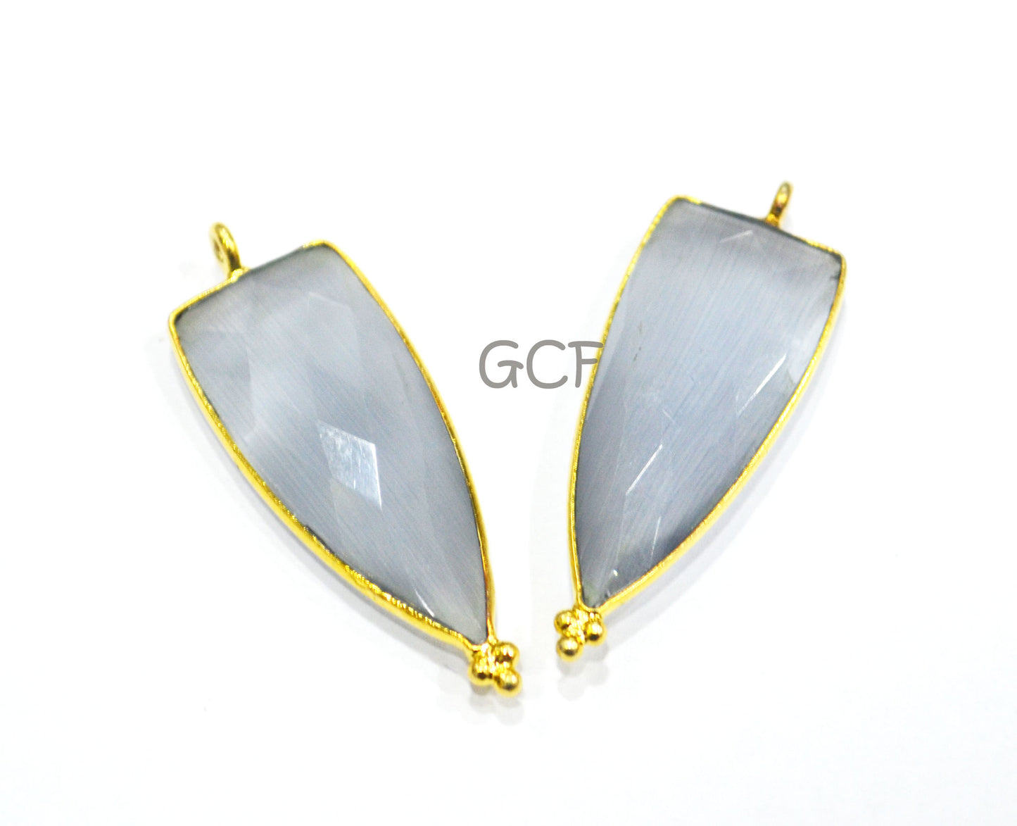 Gray Color Hydro Glass Faceted Single Bail Connector , Gray Color Hydro Glass Arrowhead Shape Connector , Sold By Piece , 13x29 mm , RB-6966
