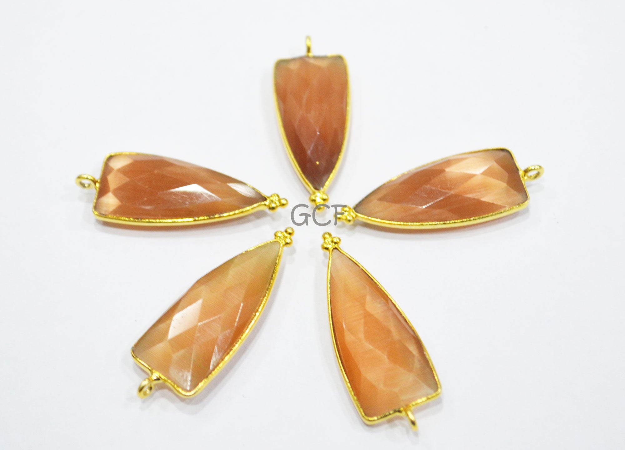 Caramel Color Hydro Glass Faceted Single Bail Connector ,Caramel Color Hydro Glass Arrowhead Shape Connector,Sold By Piece ,13x29 mm,RB-6969