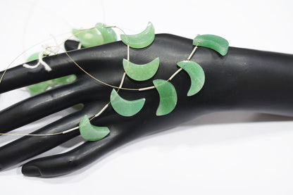 5 Pieces Grape Green Aventurine Smooth Crescent Half Moon Shape Briolettes , Sold By Strand , 9x20 - 10x20 mm , 17380