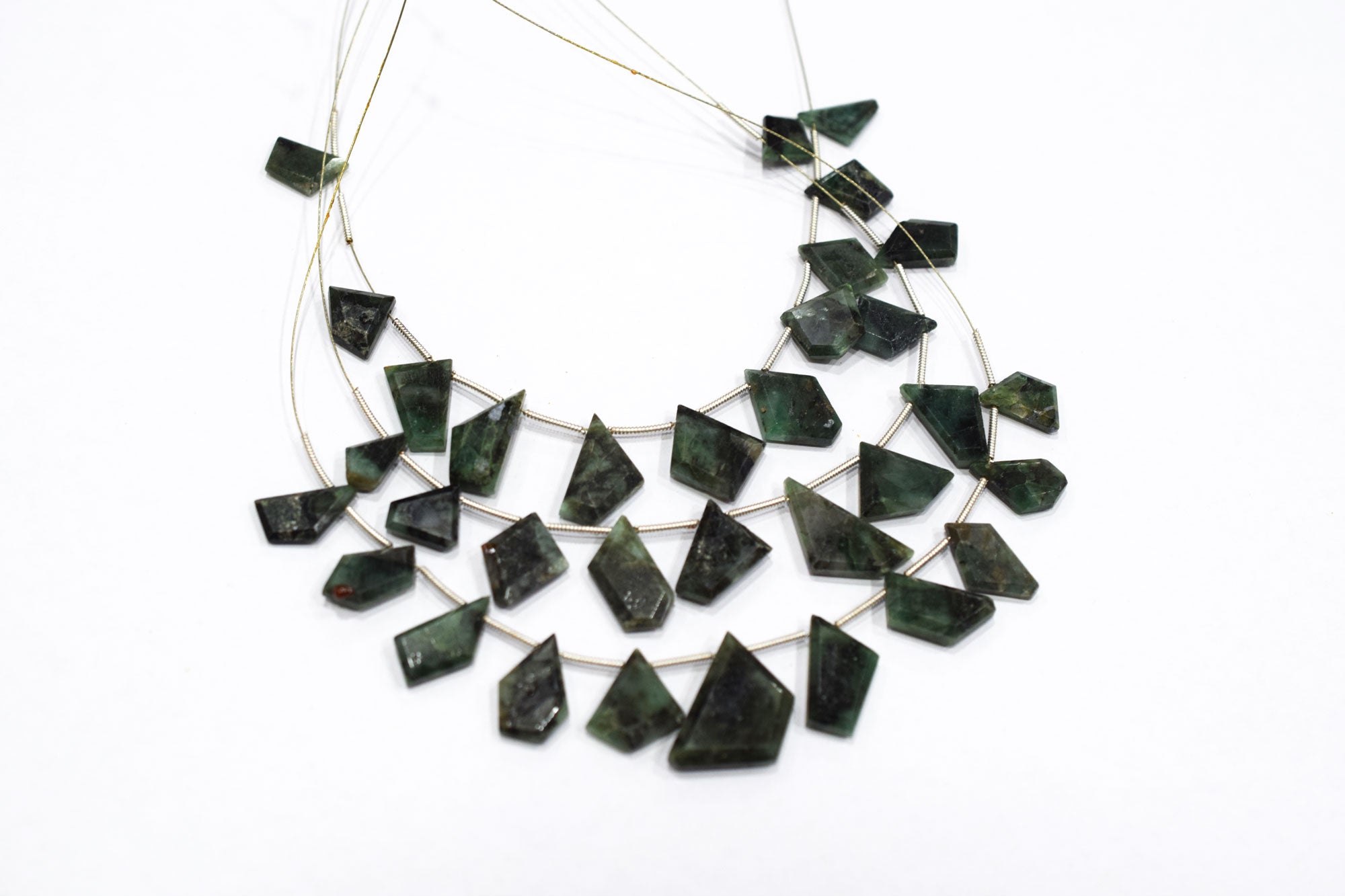 11 Pieces Sakota Emerald Crown Cut Tablets Geometrical Shape Briolettes , Sold By Strand , 7x9 - 11x14 mm , 17386