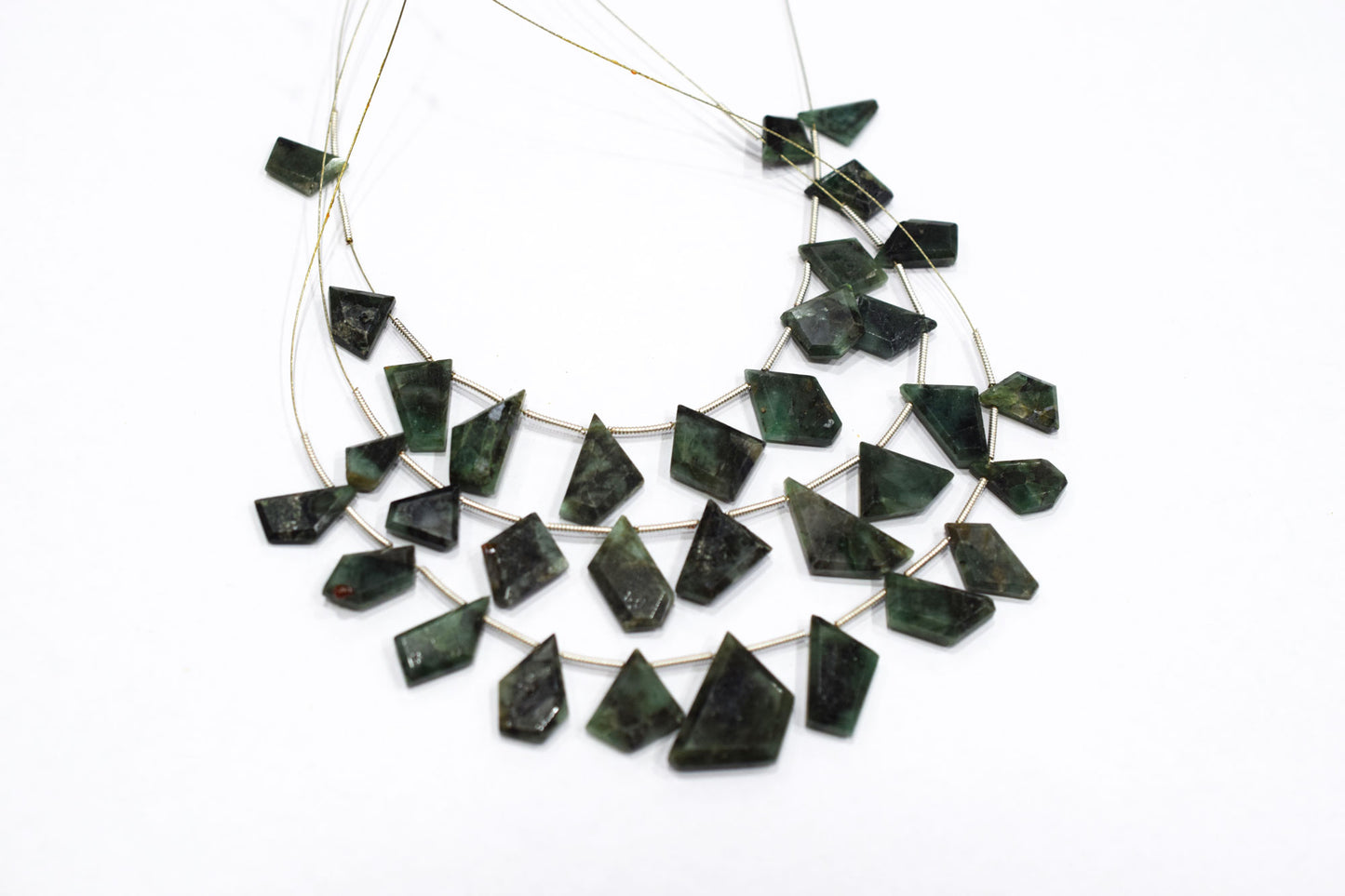 11 Pieces Sakota Emerald Crown Cut Tablets Geometrical Shape Briolettes , Sold By Strand , 7x9 - 11x14 mm , 17386