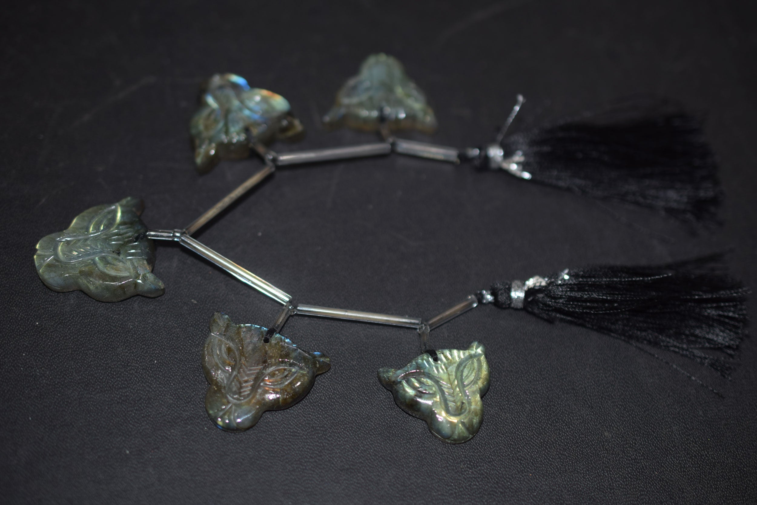 5 Pieces In A Strand Labradorite Carved Fox Shape Beads  Briolettes , Sold By Strand , 22x22 - 25x25 mm , 30416