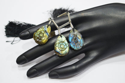 5 Pieces In A Strand Labradorite Carved Pear Shape Beads , Sold By Strand , 16x21 - 18x25 mm , 32272
