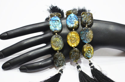 5 Pieces In A Strand Labradorite Carved Oval Shape Beads , Sold By Strand , 17x21 - 18x24 mm , 32273