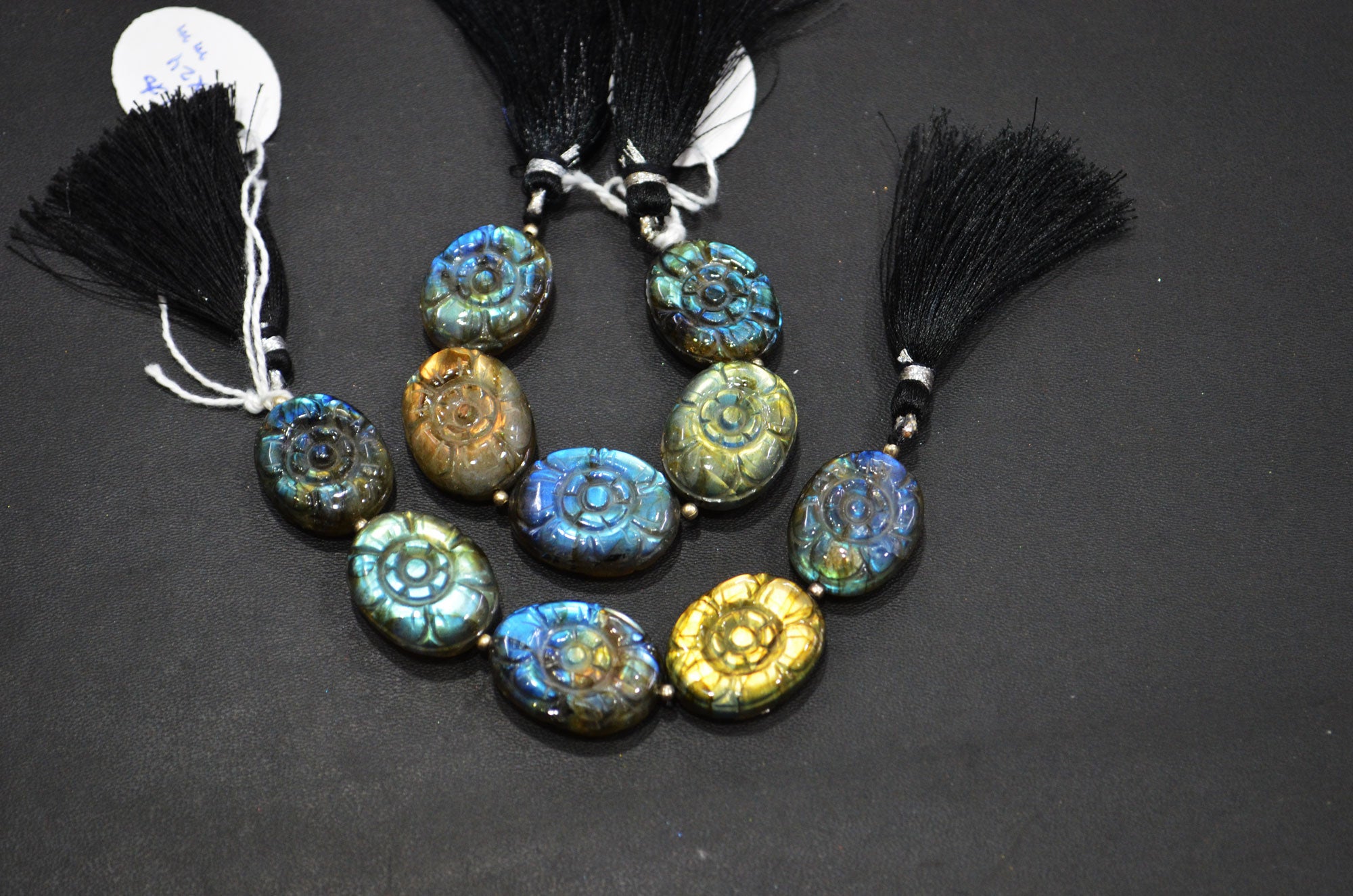 5 Pieces In A Strand Labradorite Carved Oval Shape Beads , Sold By Strand , 17x21 - 18x24 mm , 32273