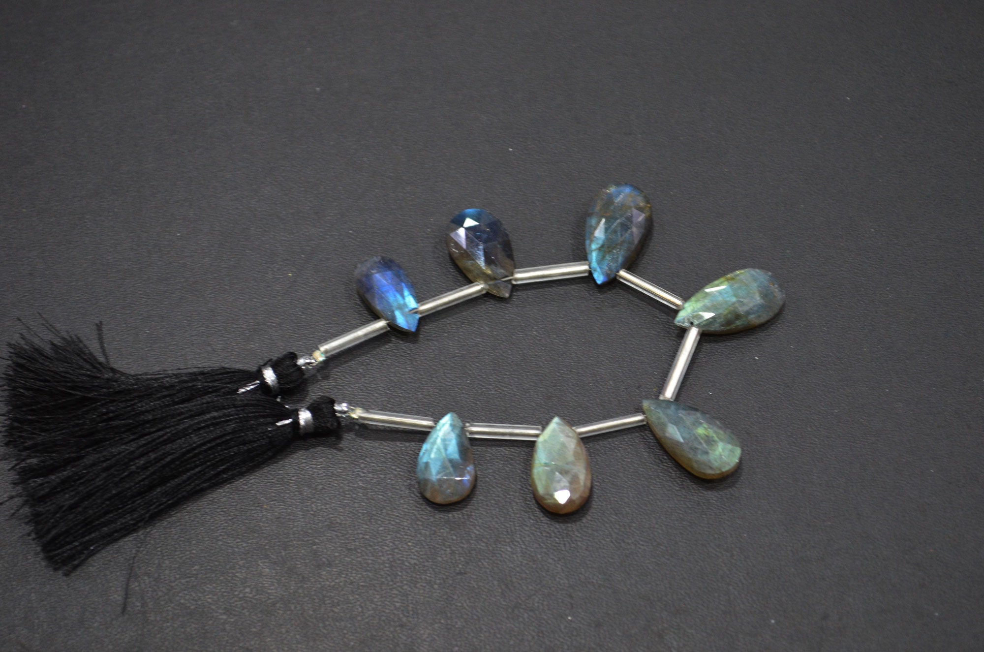 Labradorite Faceted Pear Shape Beads , 7 Pieces In A Strand , 10x16 - 11x22 mm , 32513