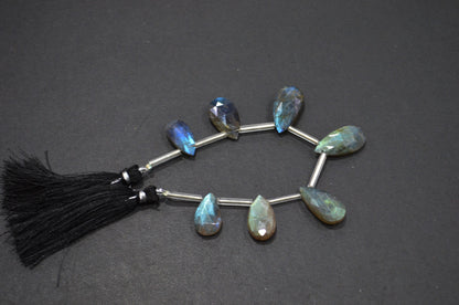 Labradorite Faceted Pear Shape Beads , 7 Pieces In A Strand , 10x16 - 11x22 mm , 32513