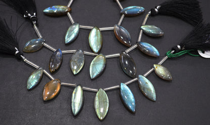 Labradorite Smooth Marquise Shape Beads , 7 Pieces In A Strand , 10x23 - 13x28 mm , 32538