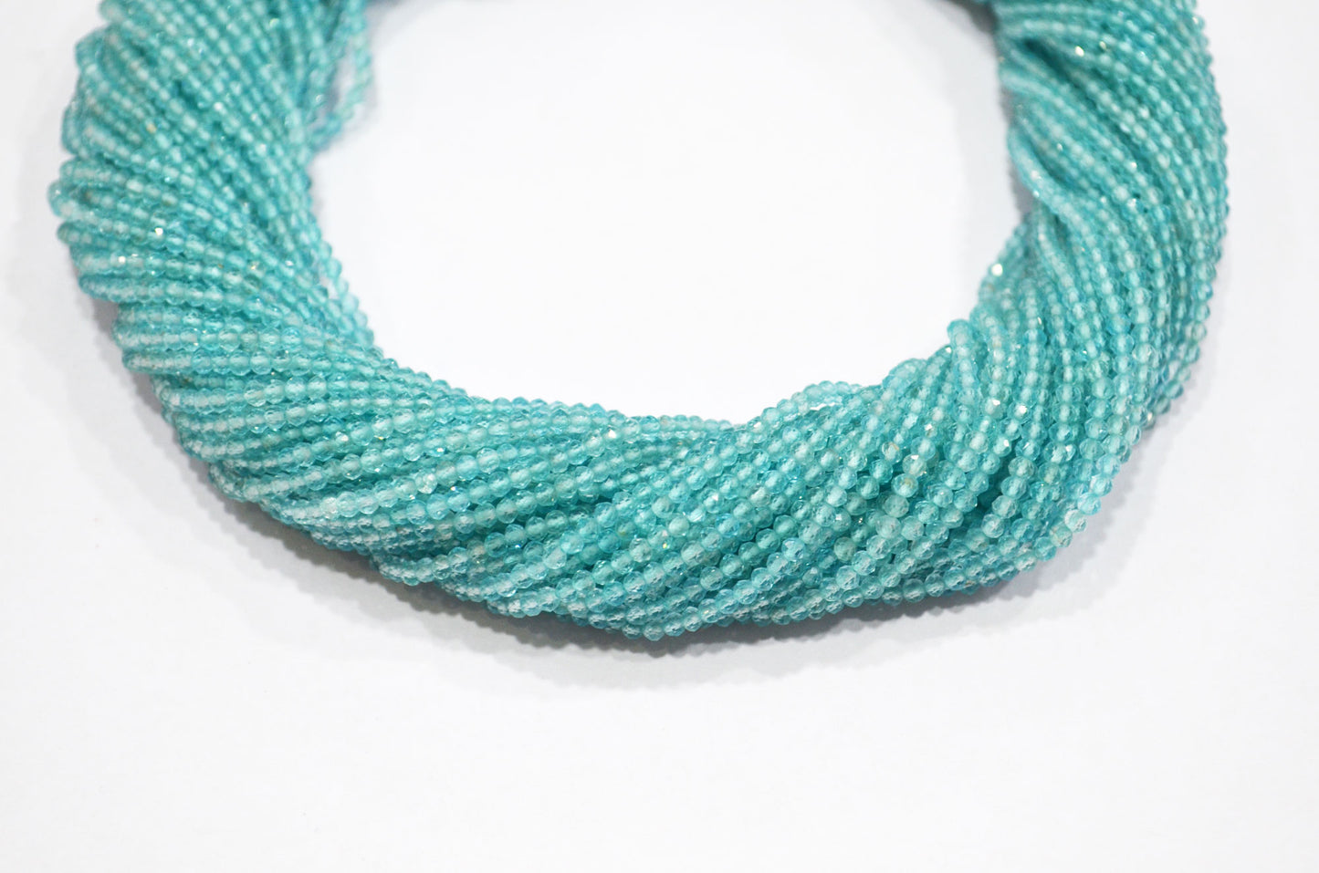 Sky Apatite Faceted Round Shape Beads , Sold By Strand , 13 Inches , 2.50 mm , 32602