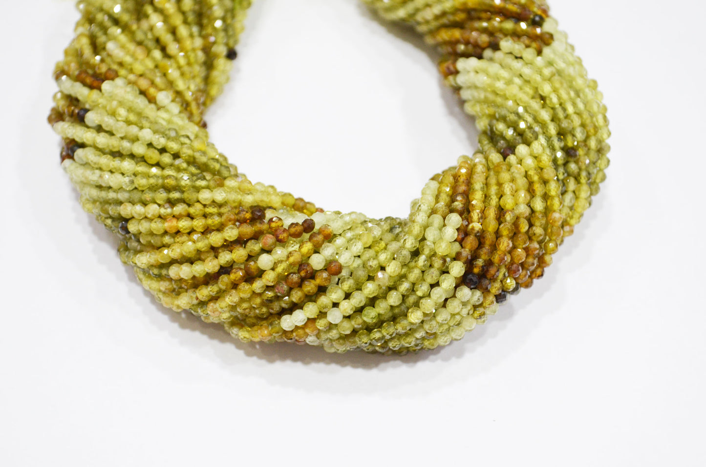 Grossular Garnet Faceted Round Shape Beads , Sold By Strand , 12.50 Inches , 3 mm , 32603