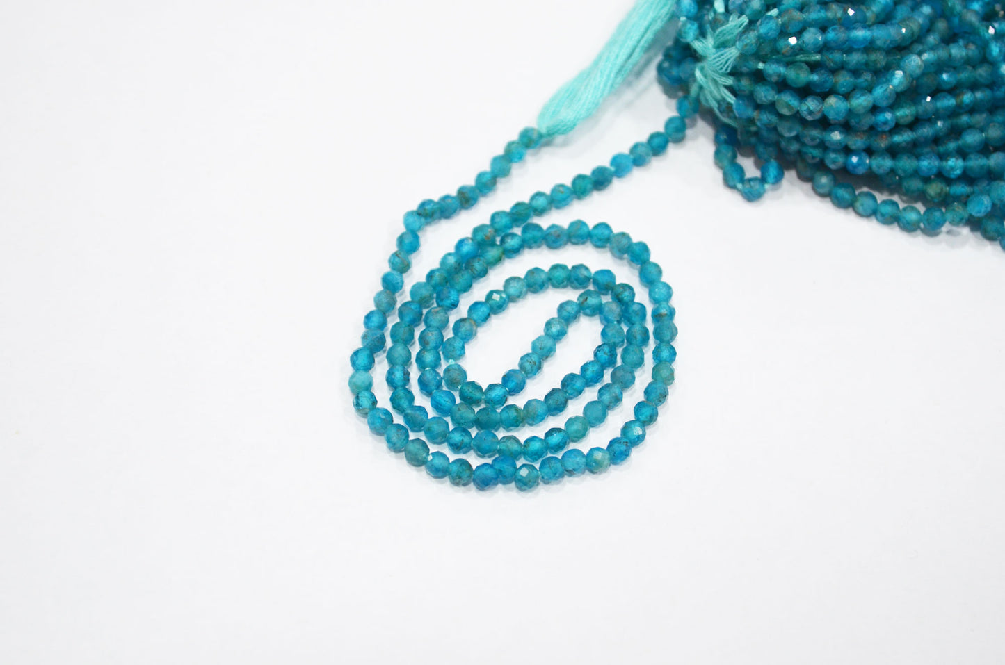 Neon Apatite Faceted Round Shape Beads , Sold By Strand , 13 Inches , 3 mm , 32604