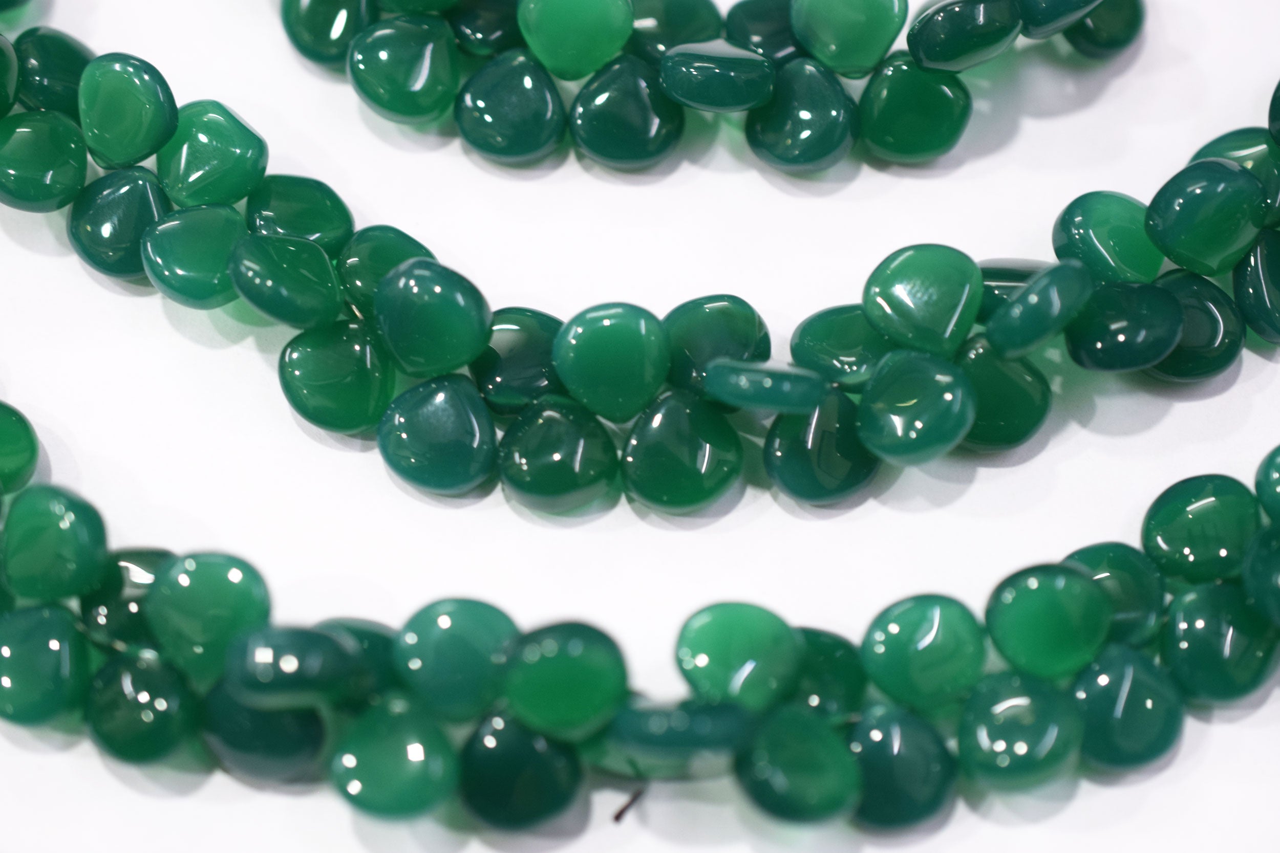Green onyx chalcedony Side Drill smooth  heart Shape Briolettes, Sold By Strand, 7 Inches, 10 mm, 32668