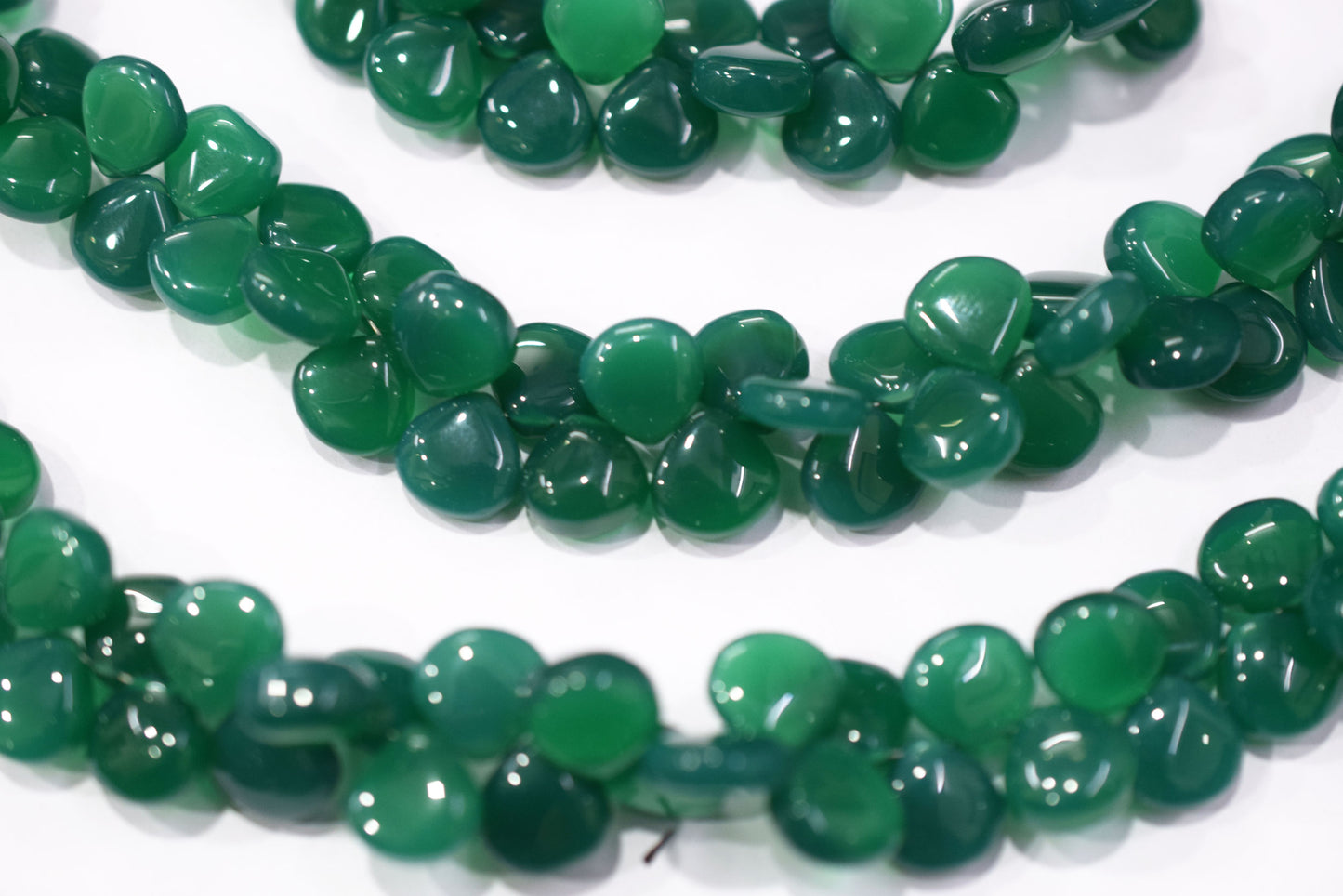 Green onyx chalcedony Side Drill smooth  heart Shape Briolettes, Sold By Strand, 7 Inches, 10 mm, 32668