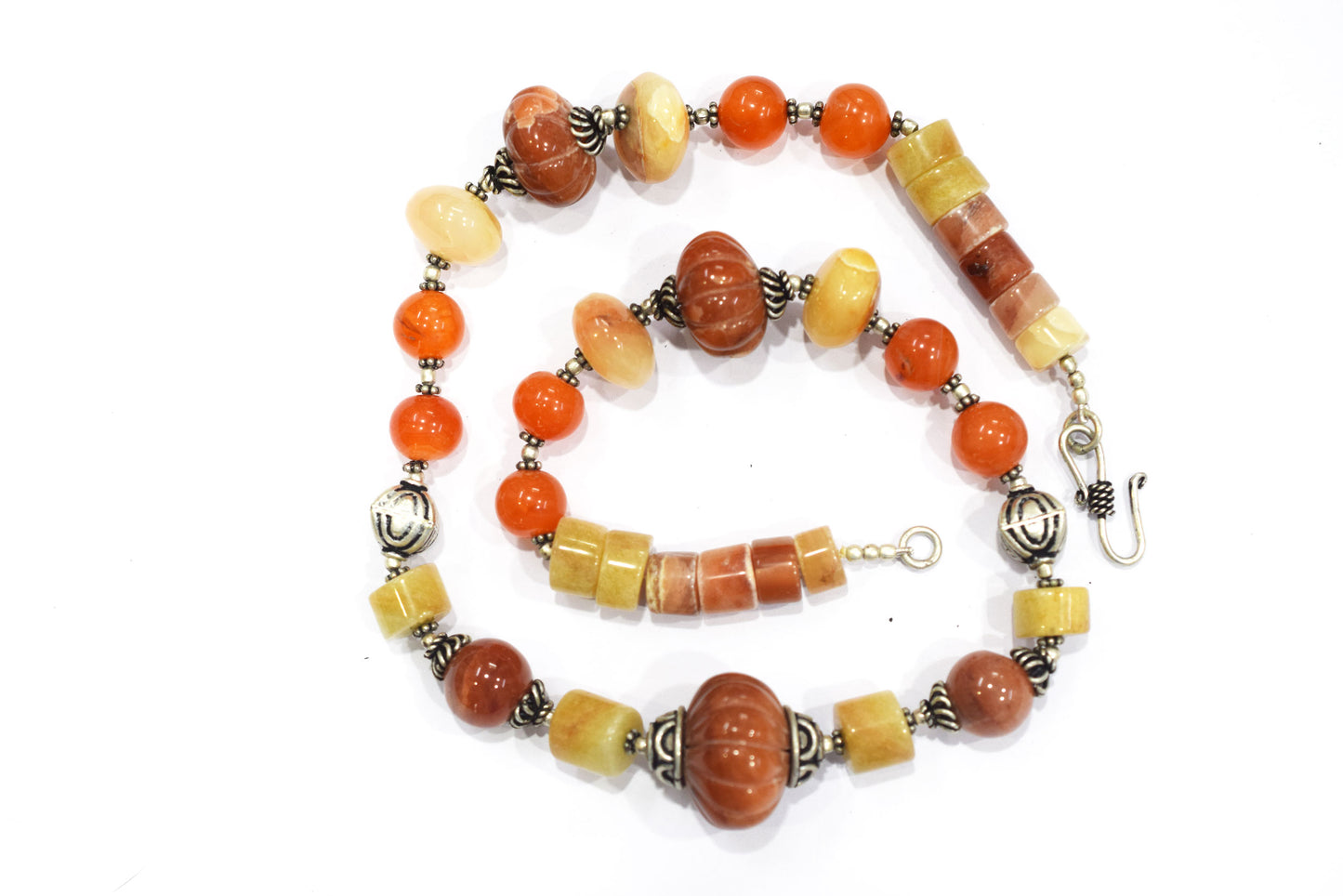 Natural Carnelian and Agate Beaded Necklace – Handcrafted Gemstone Strand with Carved Pumpkin Focal Beads,32900