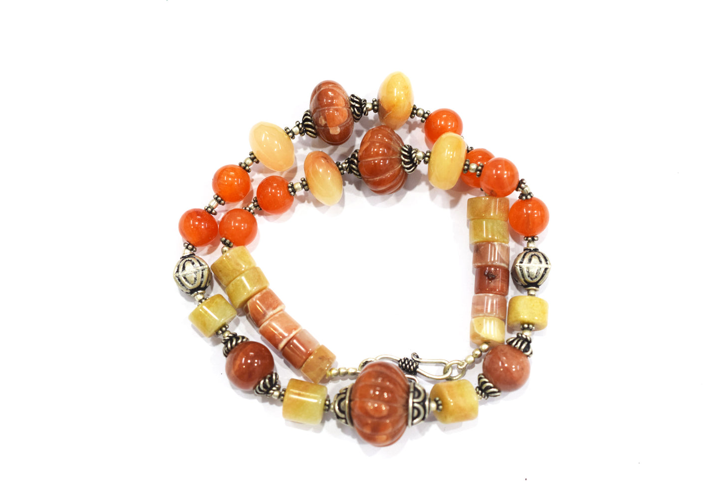 Natural Carnelian and Agate Beaded Necklace – Handcrafted Gemstone Strand with Carved Pumpkin Focal Beads,32900