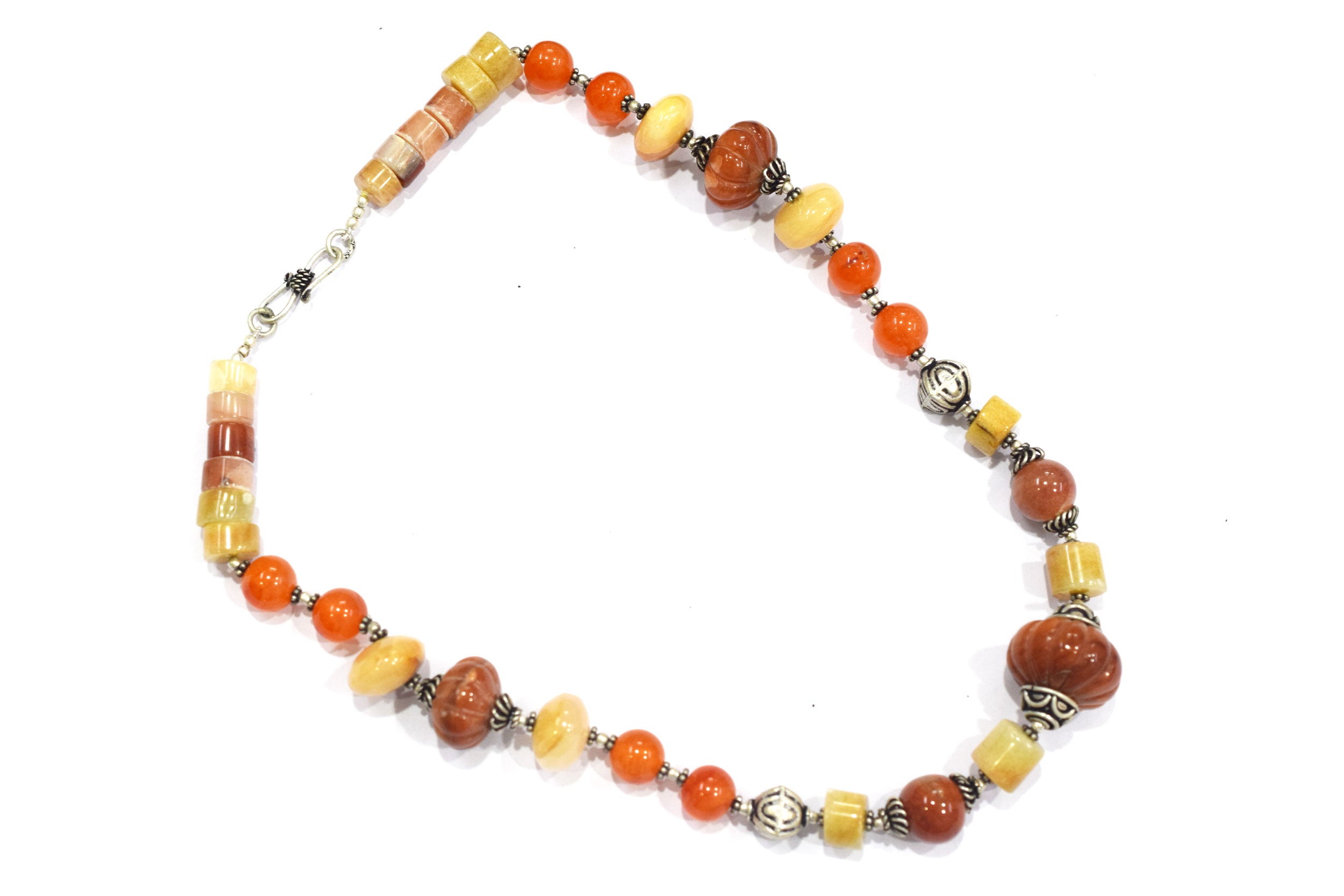 Natural Carnelian and Agate Beaded Necklace – Handcrafted Gemstone Strand with Carved Pumpkin Focal Beads,32900