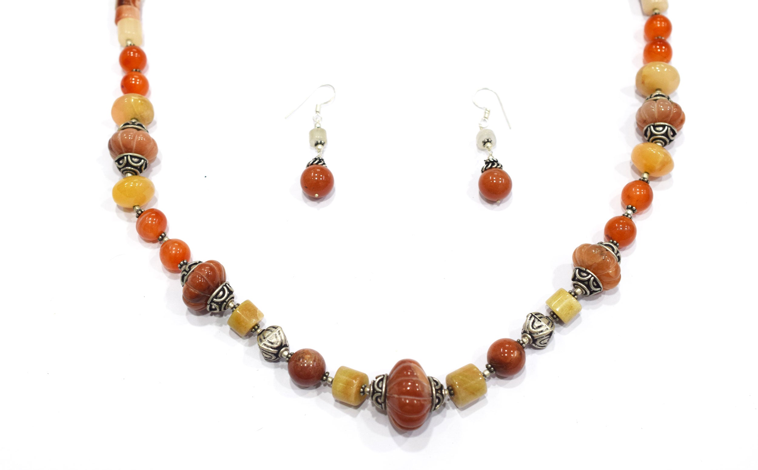 Natural Carnelian and Agate Beaded Necklace – Handcrafted Gemstone Strand with Carved Pumpkin Focal Beads,32937