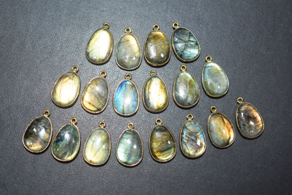 Labradorite Smooth Egg Shape Connector, Labradorite Single Bail Connector, Sold By Piece ,18 - 19 mm, 34053