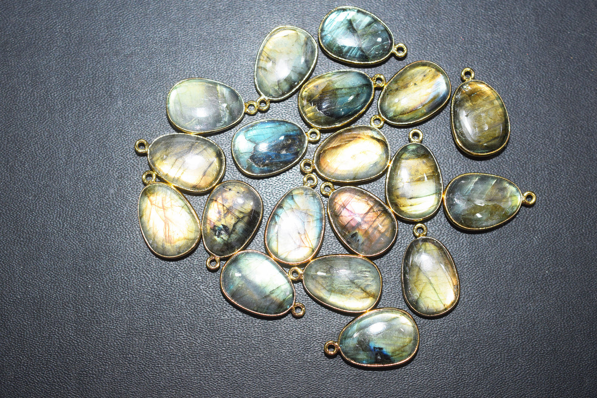 Labradorite Smooth Egg Shape Connector, Labradorite Single Bail Connector, Sold By Piece ,18 - 19 mm, 34053