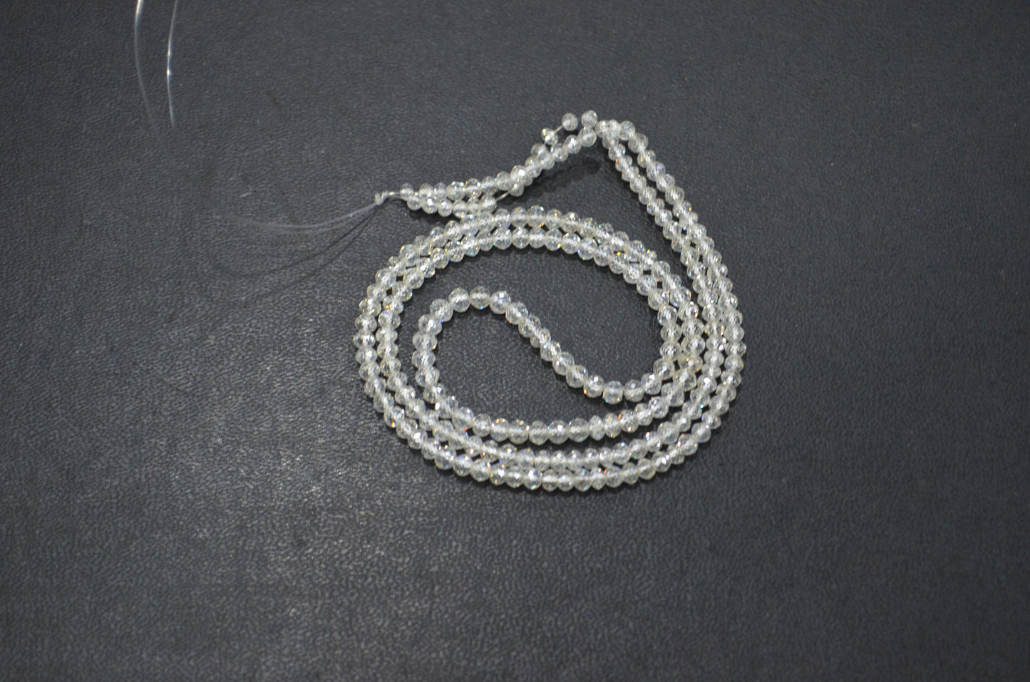 AAA White Diamond Faceted Rondelle Shape Beads , 9 Inches , 2.50 - 2.75 mm , DB-01