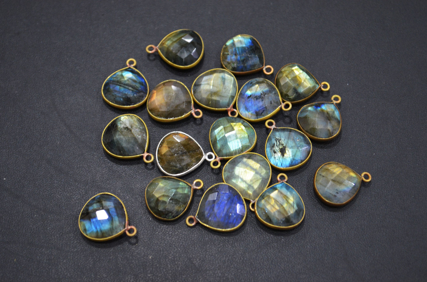 Labradorite Faceted Heart Shape Connector , Sold By Piece , 15 - 16 mm , RB-5419A